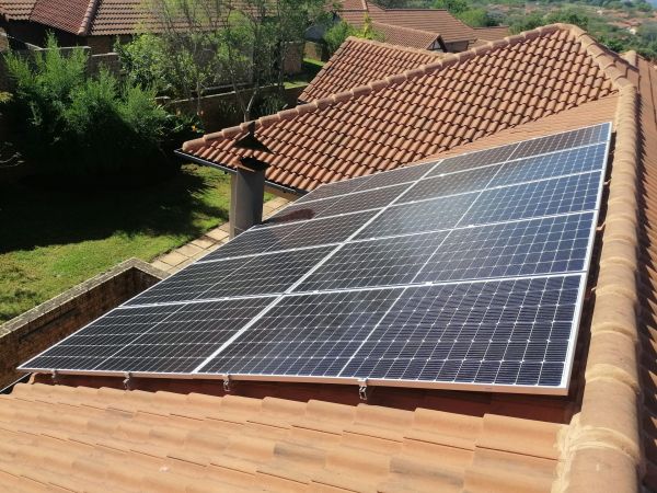 Comment des panneaux solaires astucieux diminuent vos coûts